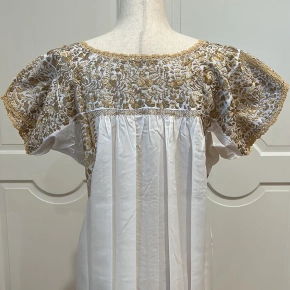 San Antonino Maxi Dress, Oaxaca Mexican dress. hand Embroidered. Silk Th… - Picture 10 of 10